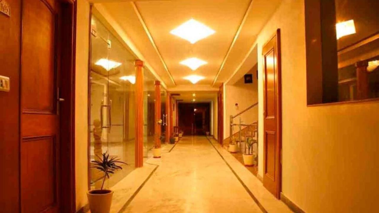 Hotel Padmini Palace Rāni Pokhri Exterior foto