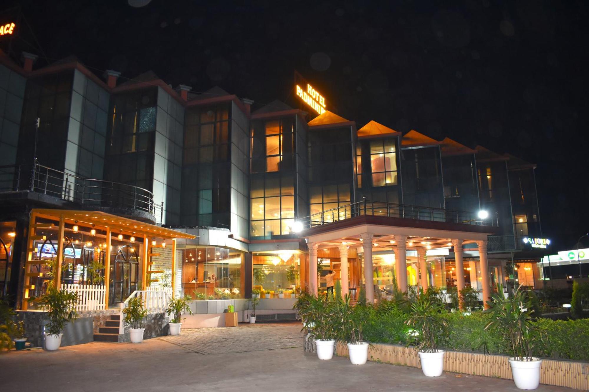 Hotel Padmini Palace Rāni Pokhri Exterior foto